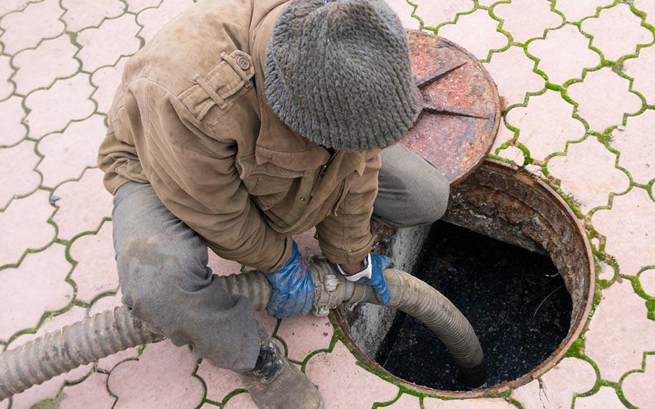 déboucheur chimique canalisation Vaujours