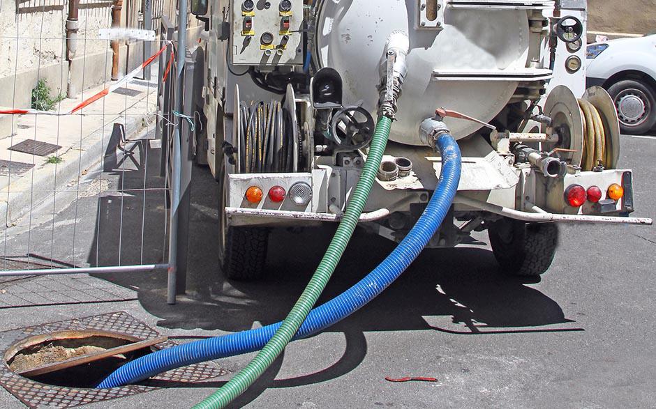 déboucheur chimique canalisation Vaujours